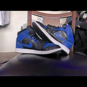 Jordan 1 hyper royals size 7.5y